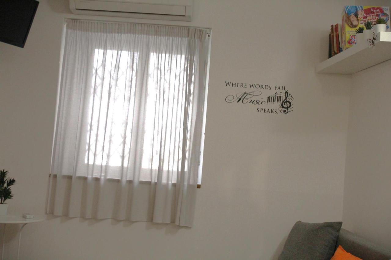 Casa Vacanze Angelica Salerno Dış mekan fotoğraf