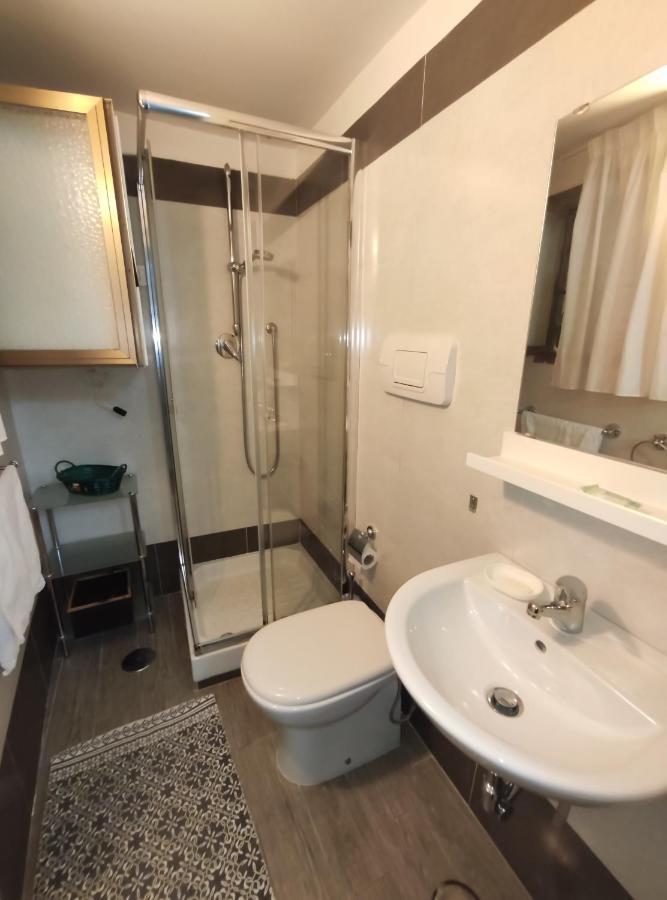 Casa Vacanze Angelica Salerno Dış mekan fotoğraf
